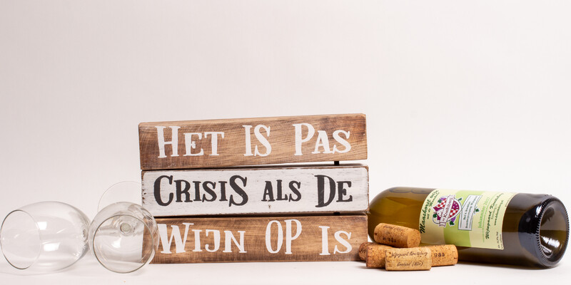 Houten tekst bordjes